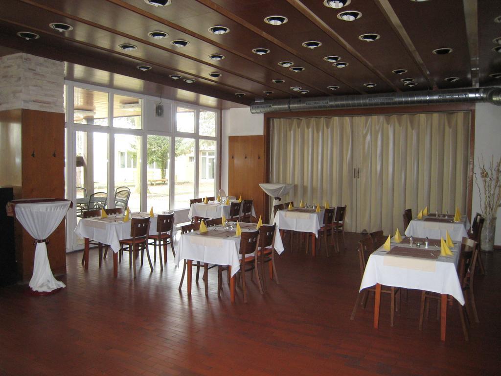 Hotel Fontana 브르노 외부 사진