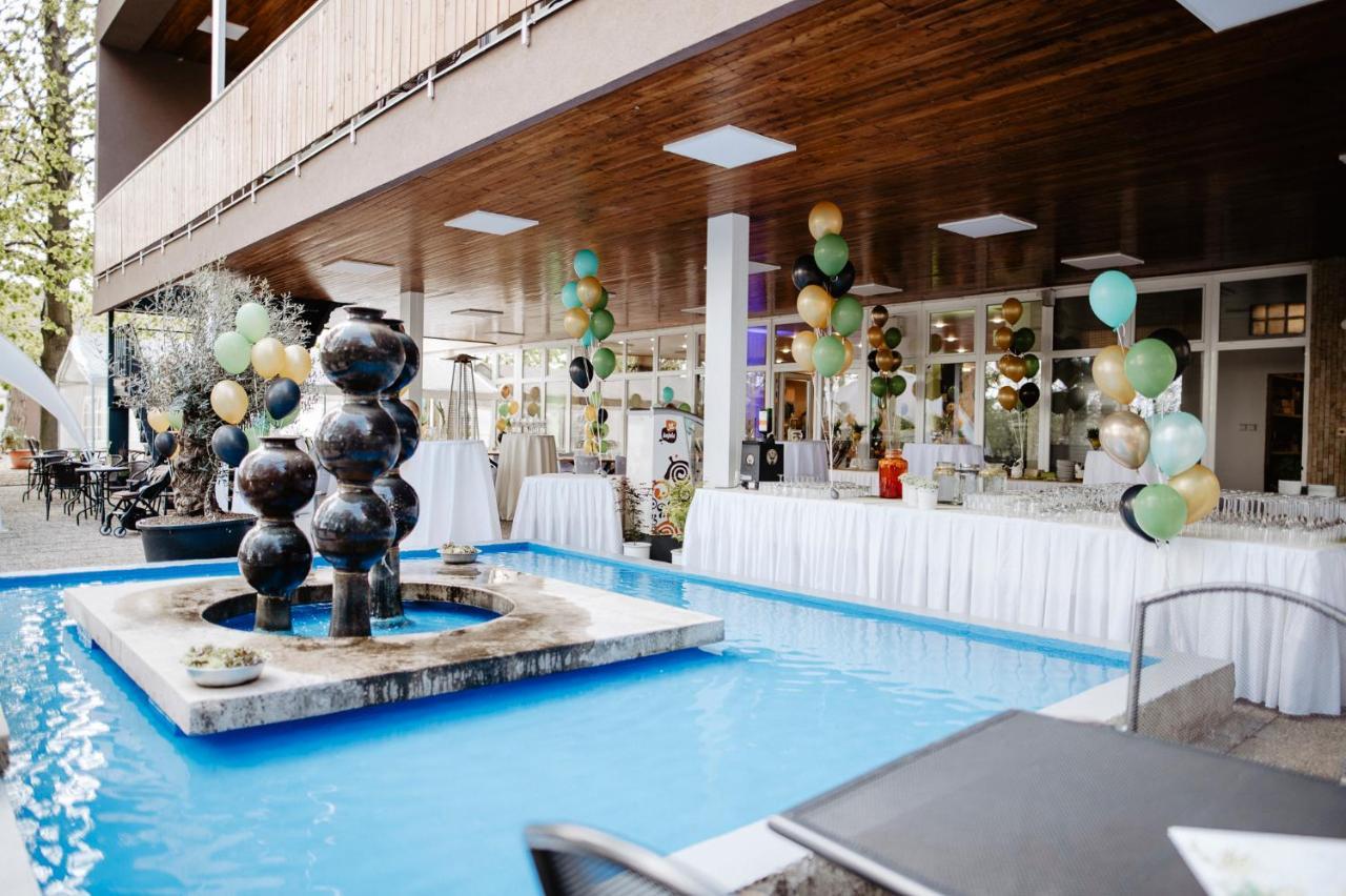 Hotel Fontana 브르노 외부 사진